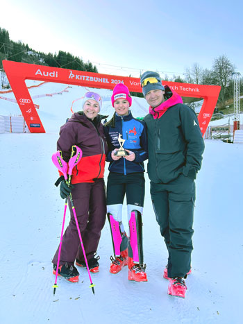 Nachwuchstalent Katharina Unterdechler mit ihren Eltern (Foto: KK)